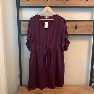 Women’s burgundy short sleeve dress from Ricki’s